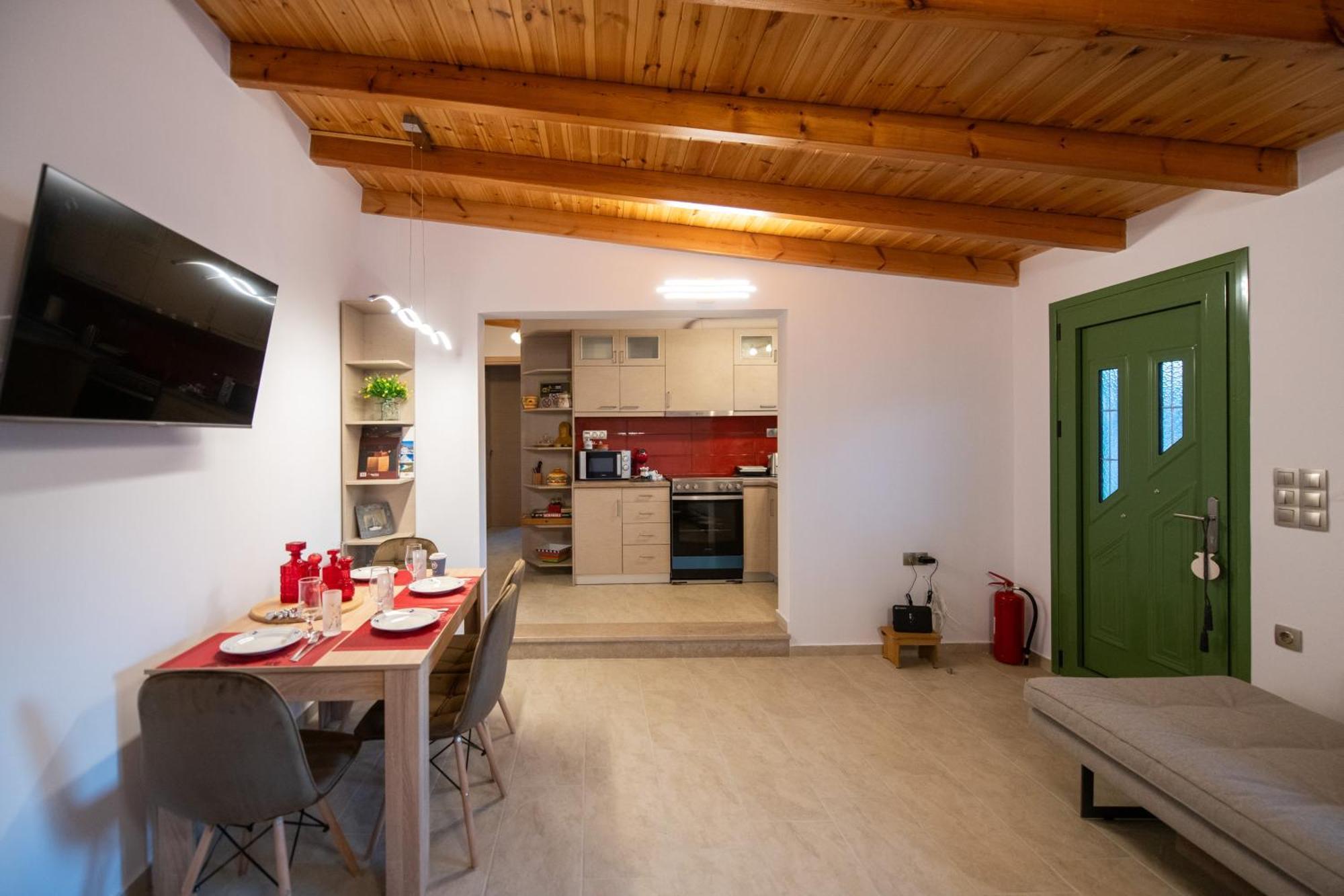 House By The Sea Aigio Exterior foto